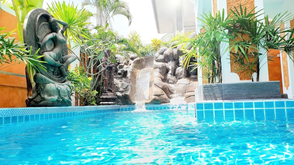 JOOPLAND Luxury Pool Villa Pattaya Walking Street 6 Bedrooms