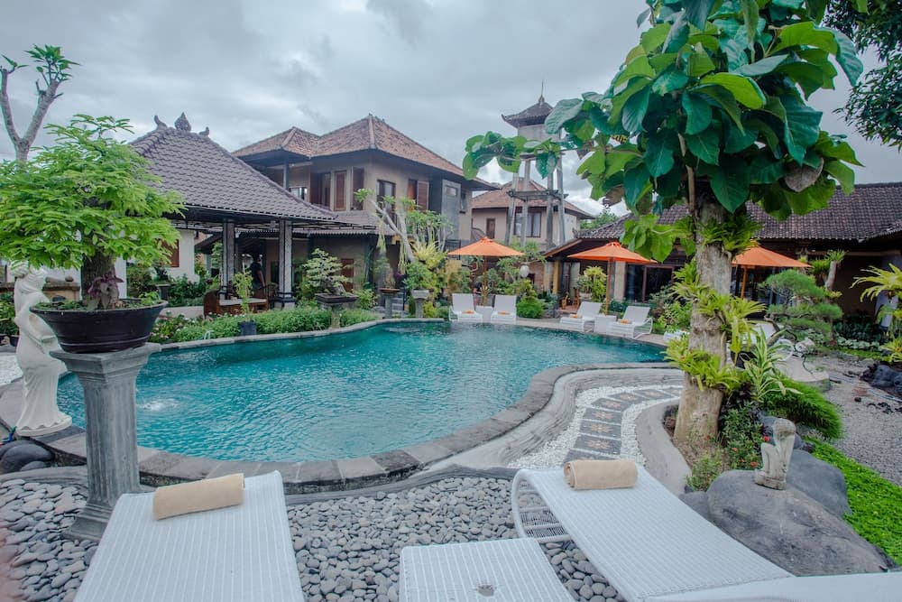 Capung Cottage