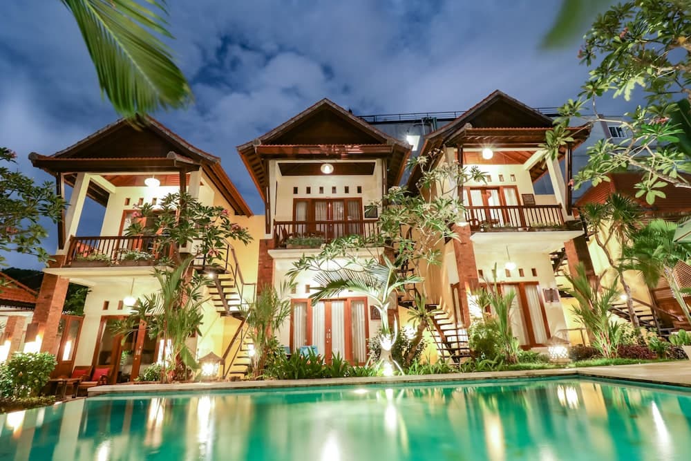 Mina Pelasa Hotel and Resto