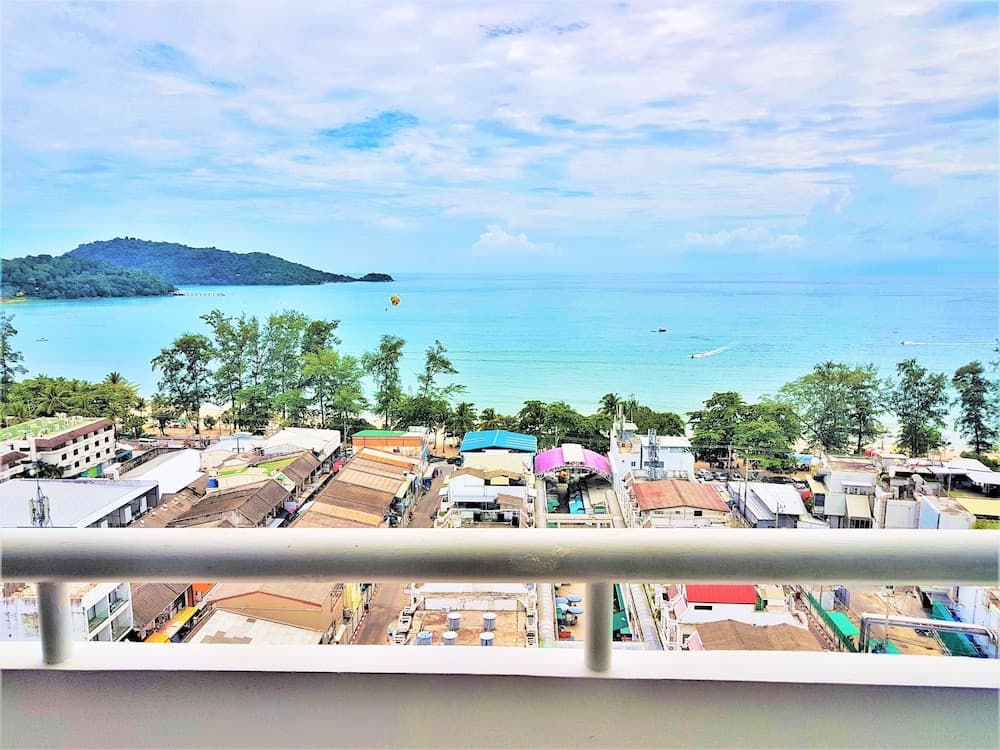 Patong Tower 1.4 Patong Beach by PHR