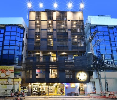 248 Street Hostel