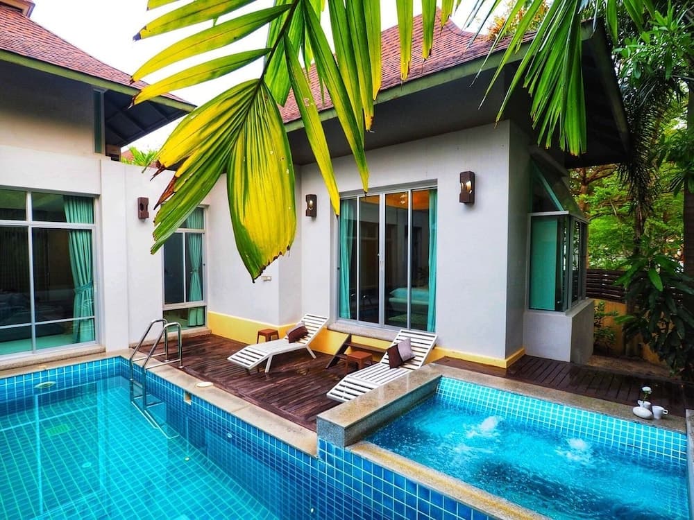 AnB Pool Villa 2BR Red in Pattaya