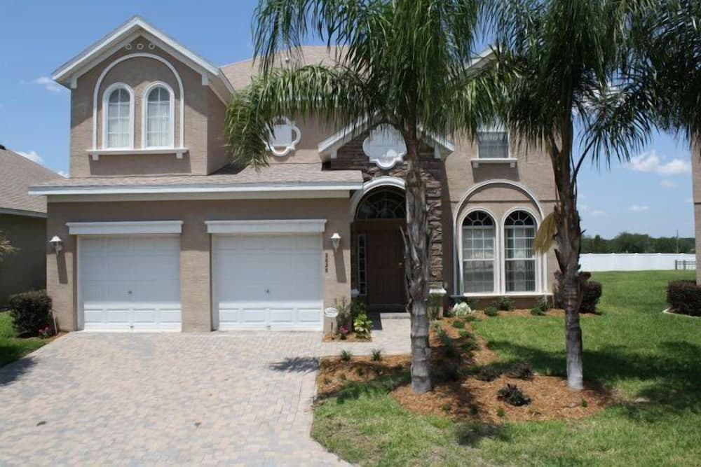 Ip60402 - Sand Hill - 5 Bed 3 Baths Villa