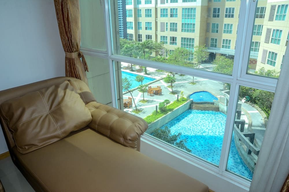 Gandaria Heights Apartment with Mall Access