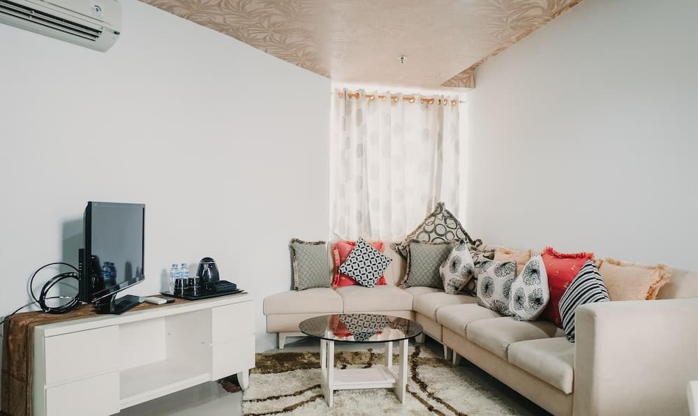 Green Central City Apartment near Shopping Centre