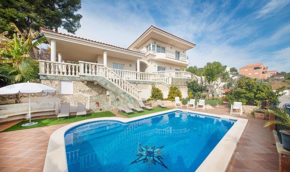 Rubi House