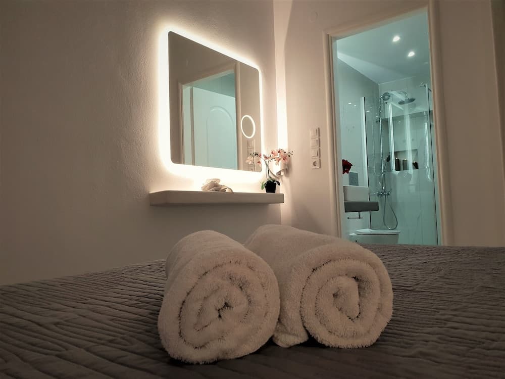 Efthimias Rooms