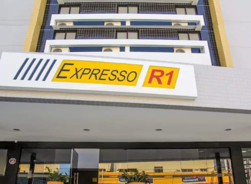 Expresso R1 Hotel