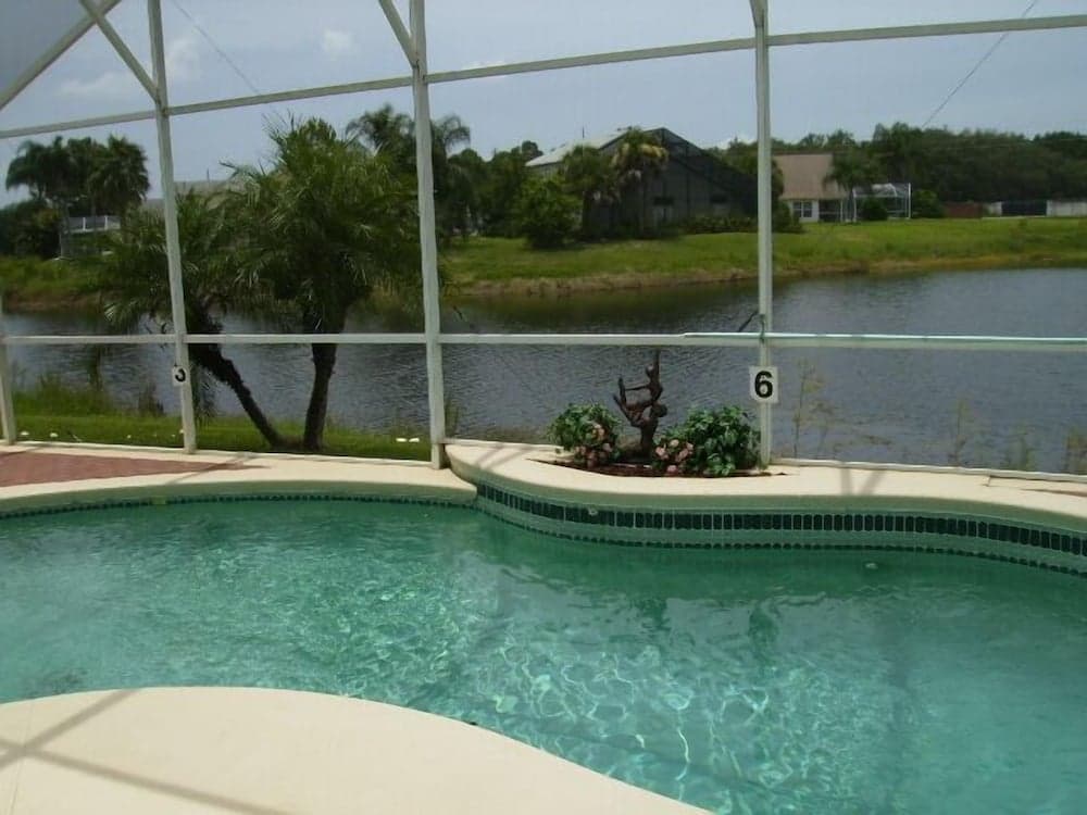 Ov2648 - Oak Island Harbour - 4 Bed 2.5 Baths Villa