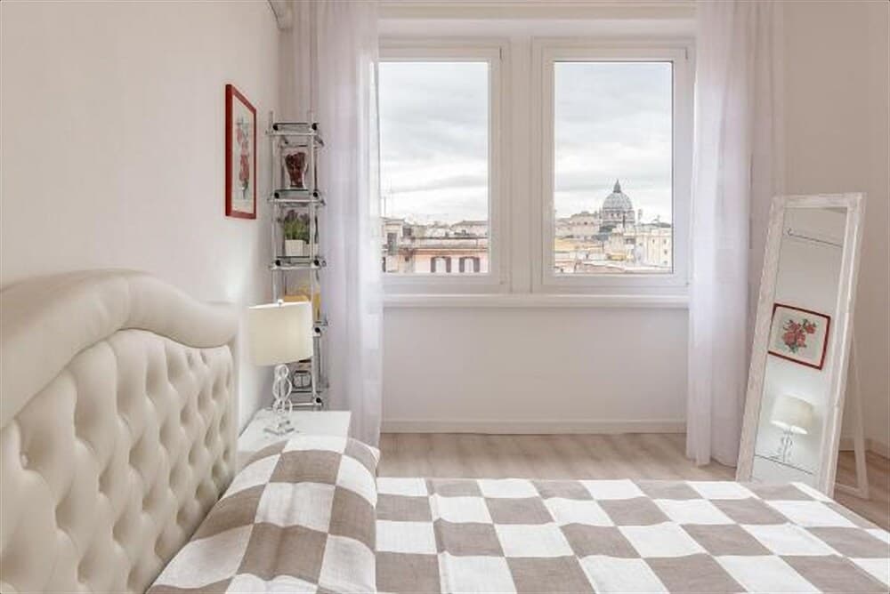 San Pietro Roomy Flat