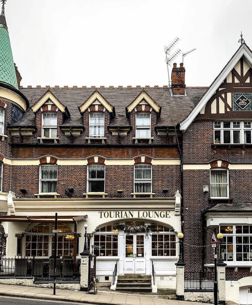 Tourian Lounge Hotel