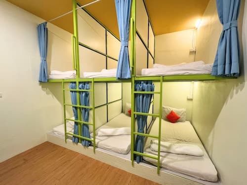 Sleepy Station - Hostel