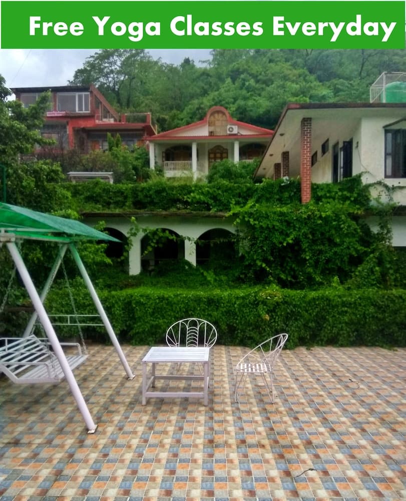 Swiss Cottage and Spa by Salvus