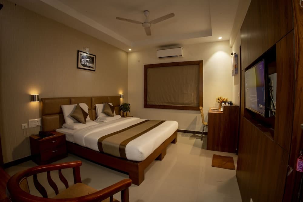 Metro Plaza Hotel