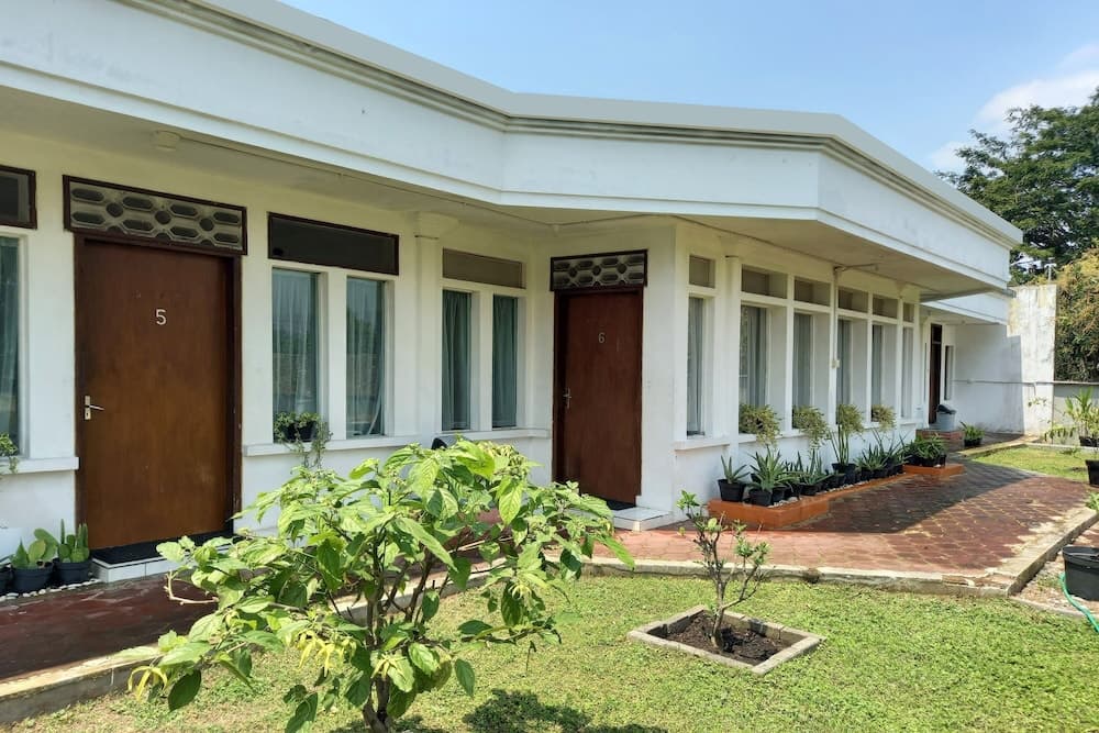 Vanda Villa