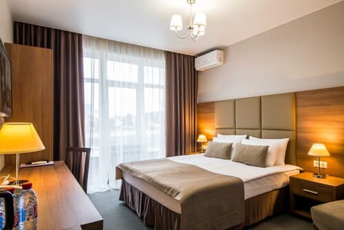 River Star Hotel