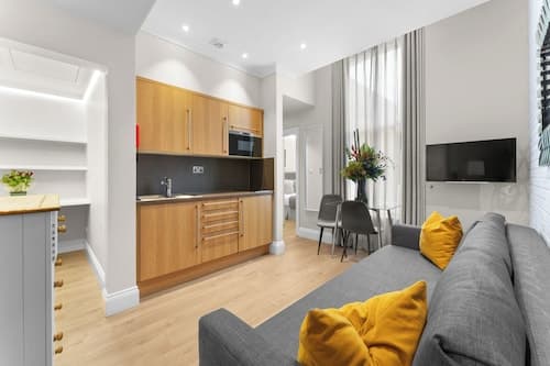 Cleveland Residences Russell Square