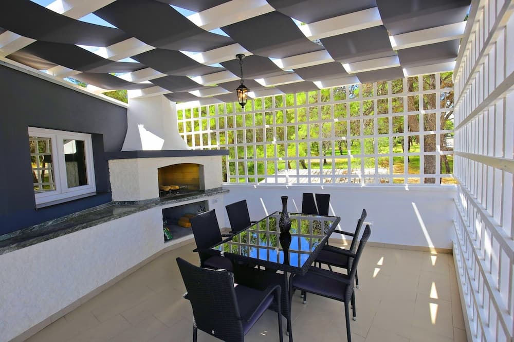 Deluxe Mkc Apartments