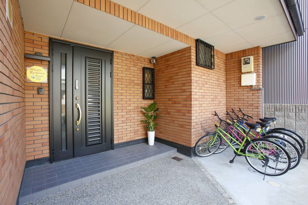 Private Residence Kyoto Toji