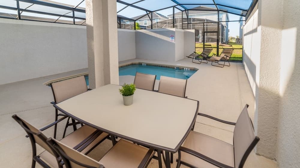 Grhdog9055 - Champions Gate Resort - 4 Bed 3 Baths Townhouse