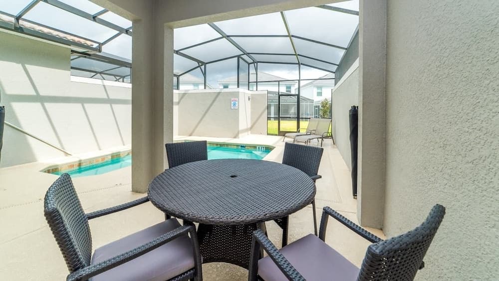 Grhdog9029 - Champions Gate Resort - 4 Bed 3 Baths Townhouse