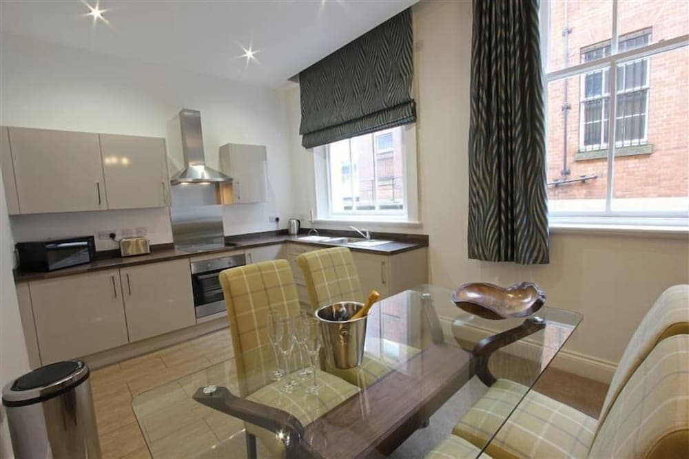 The Castle Collection - 42 Castle Street