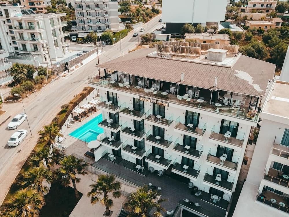 Bianco Hotel