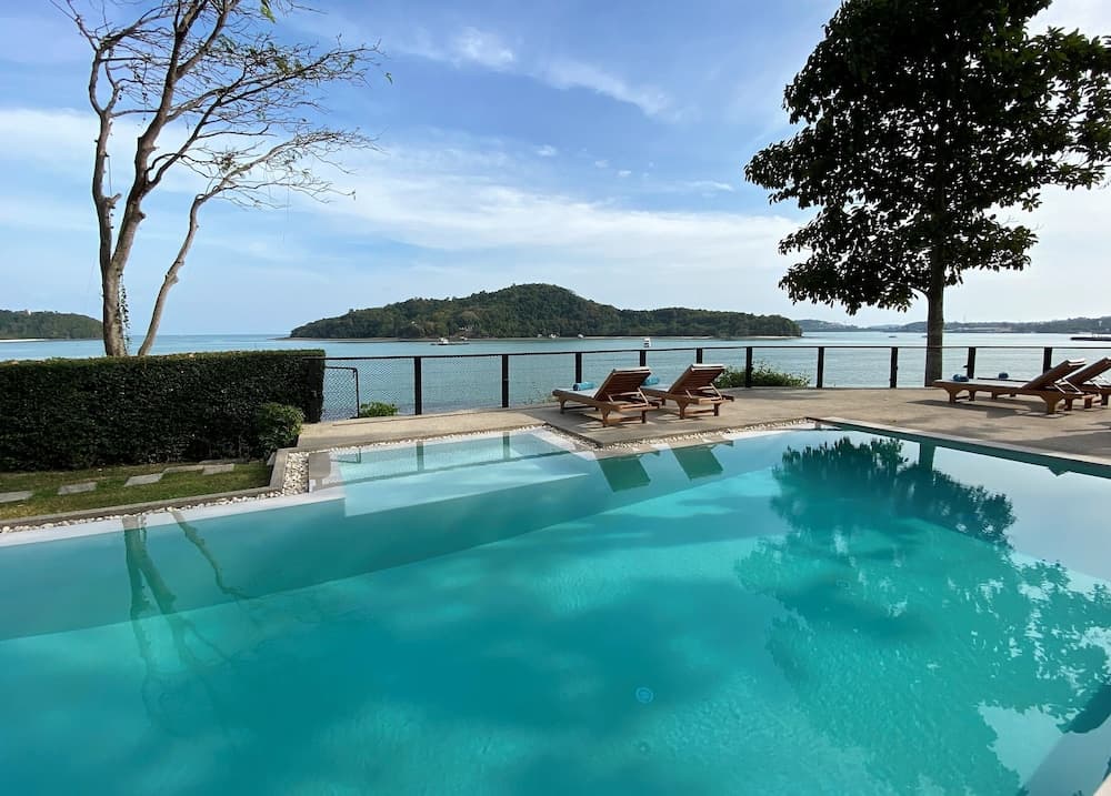 Nam Bo villa by Lofty