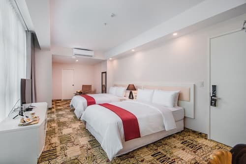 Nobility Grand Hotel