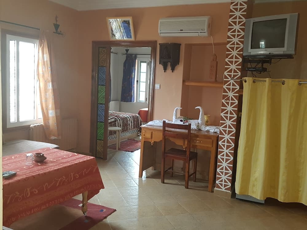 Riad Mimouna De Timnay
