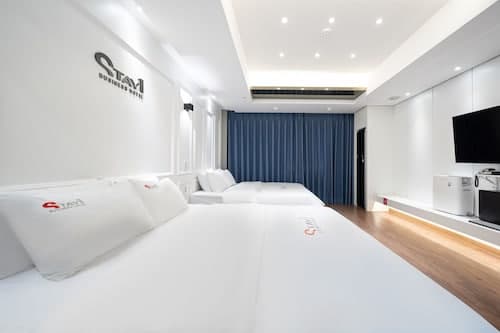 Stay Hotel