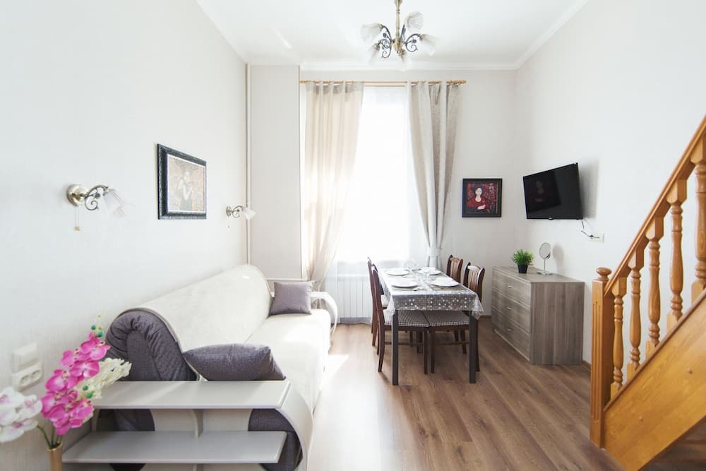 Duplex Apartments on Pushkinskaya 12