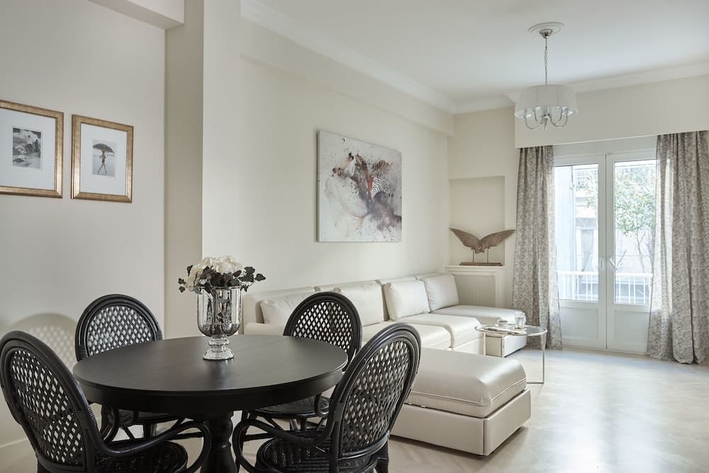 Kolonaki square Apartment