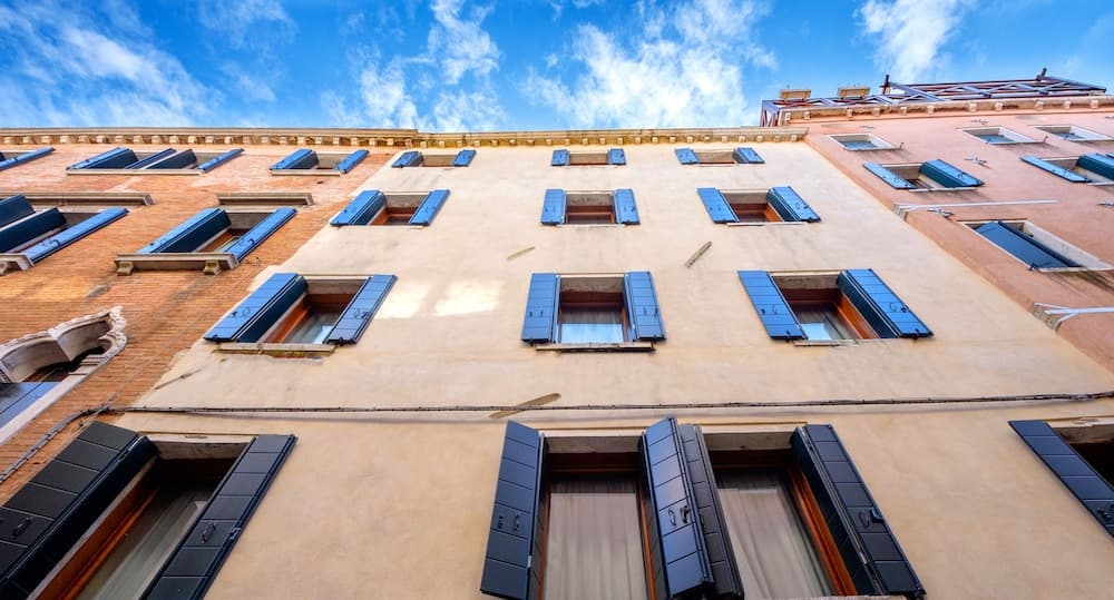 Konaklama yerinin ön cephesi