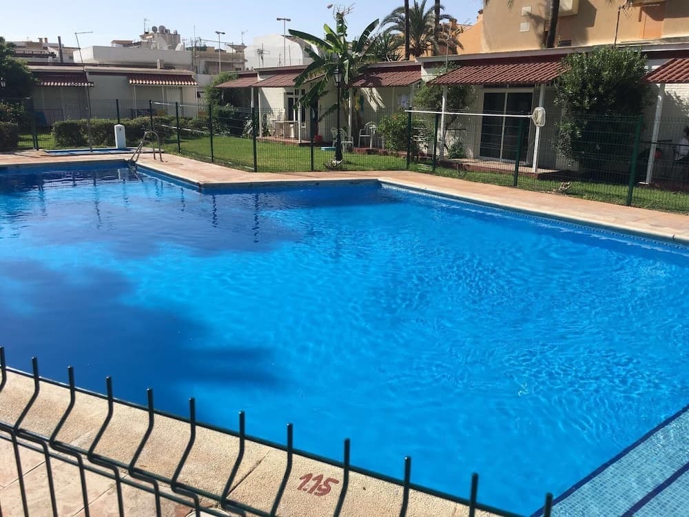 Carihuela Piscina y playa