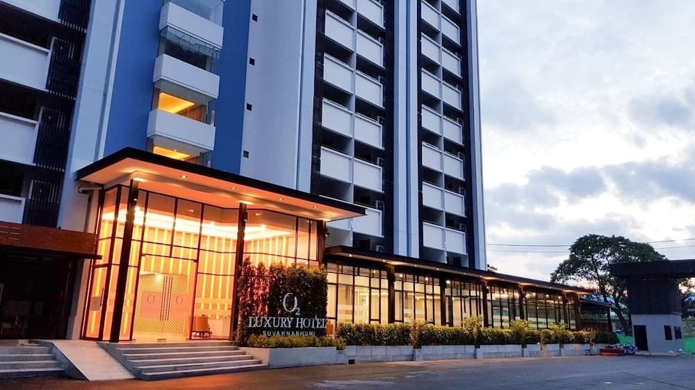 O2 luxury hotel