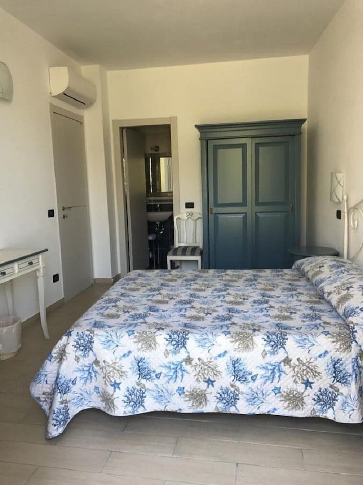 Sandra Villa Rooms