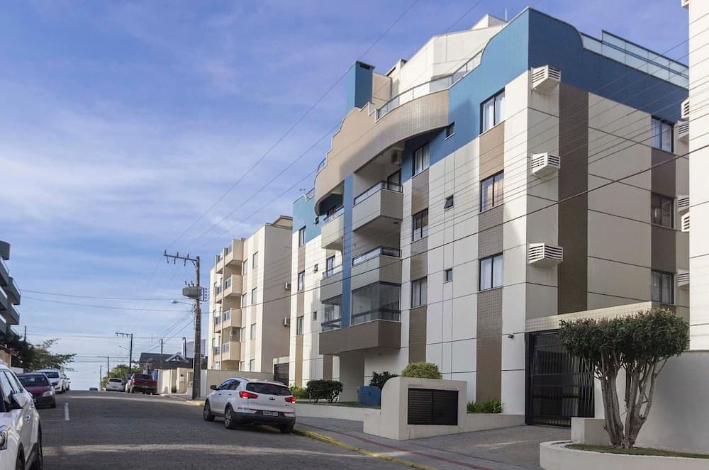 Cayman 123 - Apto 80M Praia de Bombas