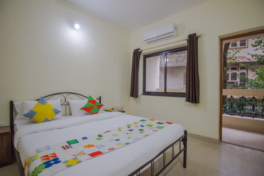 OYO 18720 Home Alluring 3BHK Dona Paula