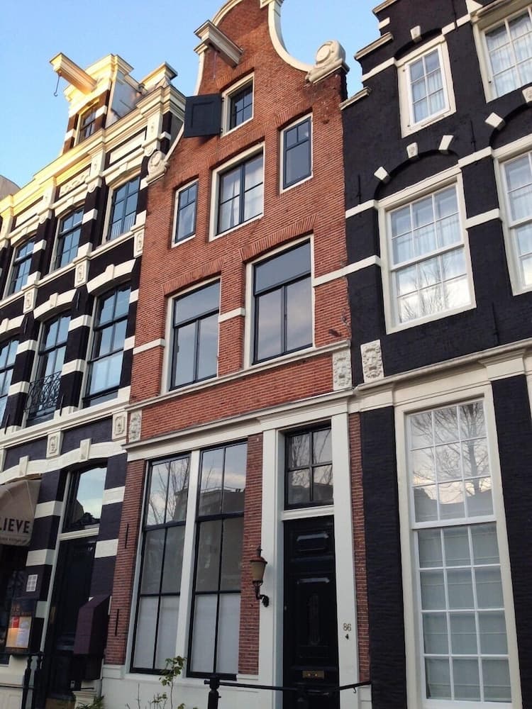 Residence 86