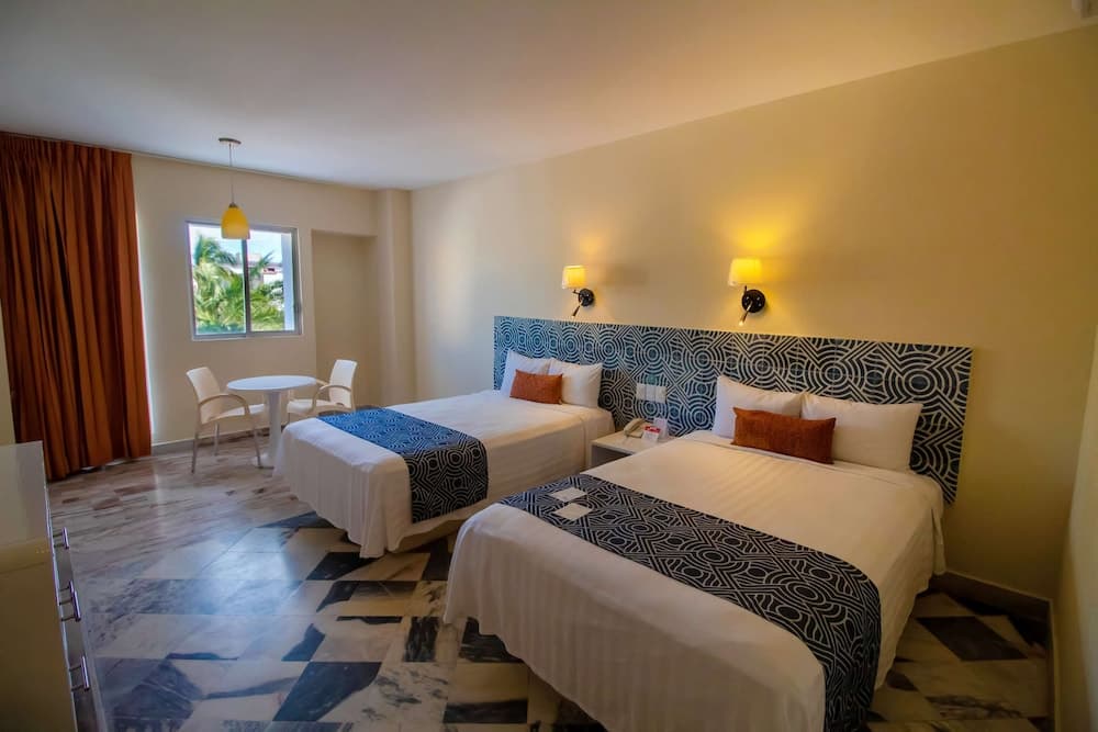 Oceano Palace Beach Resort