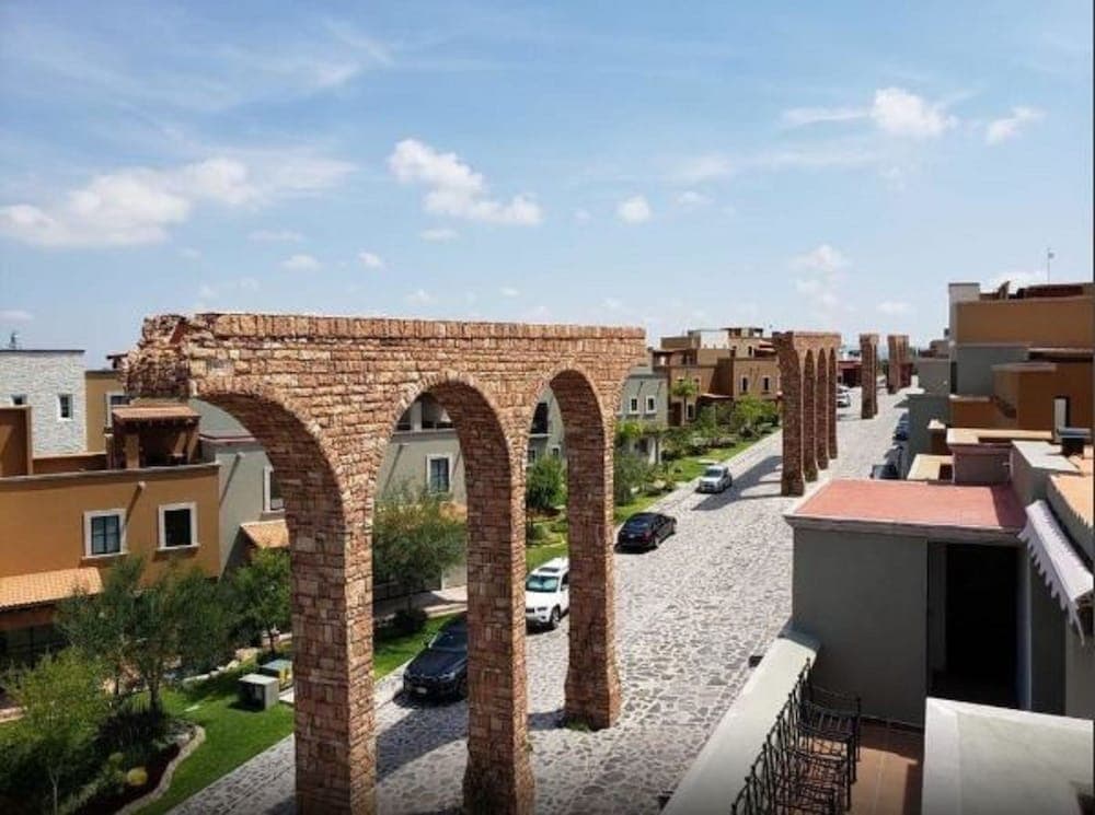 Departamento En Condómino Residencial El Milagro