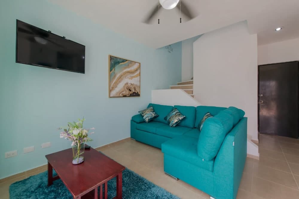 Dream House with Hot Tub