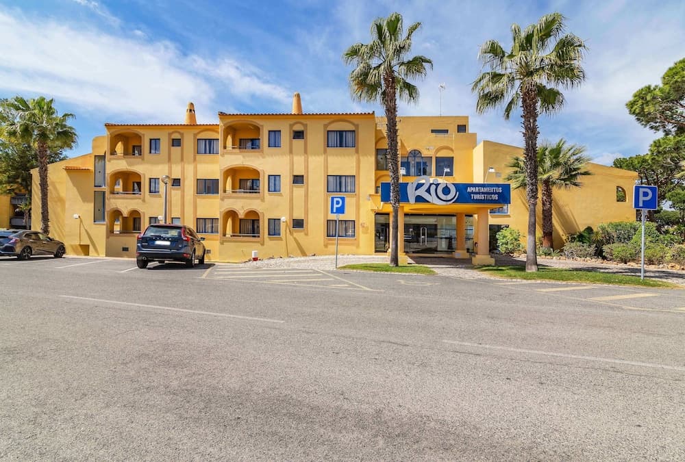 Rio Apartments