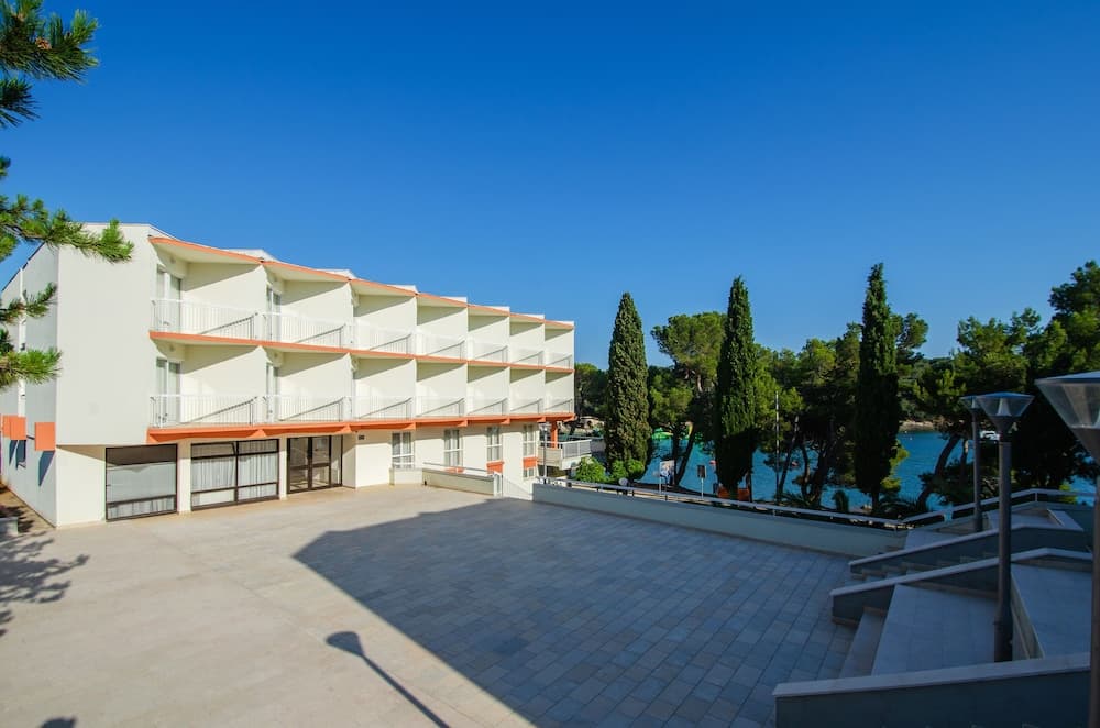 Centinera Resort