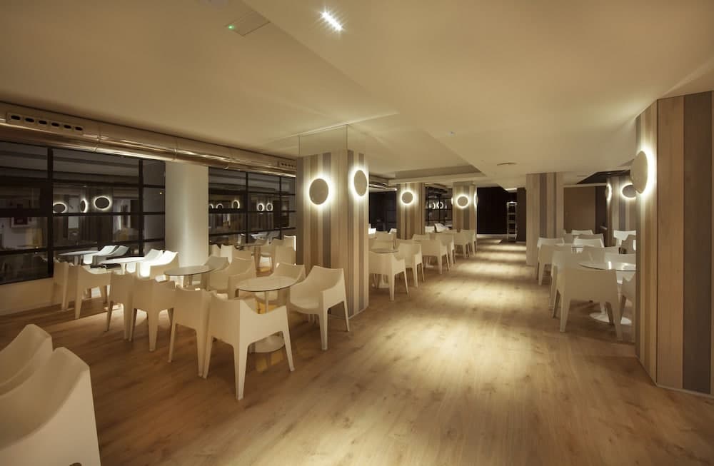 Lobi dinlenme salonu