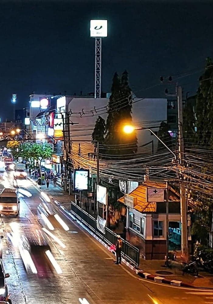 Pimthong Place