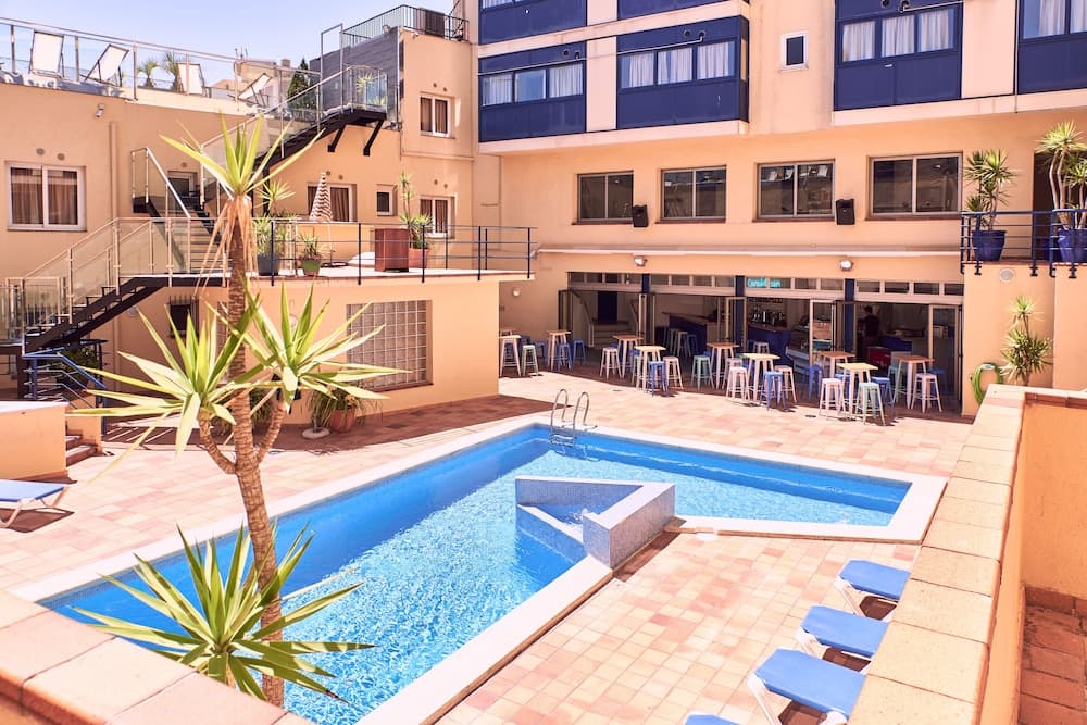 Hotel Caribe Youth Hotel