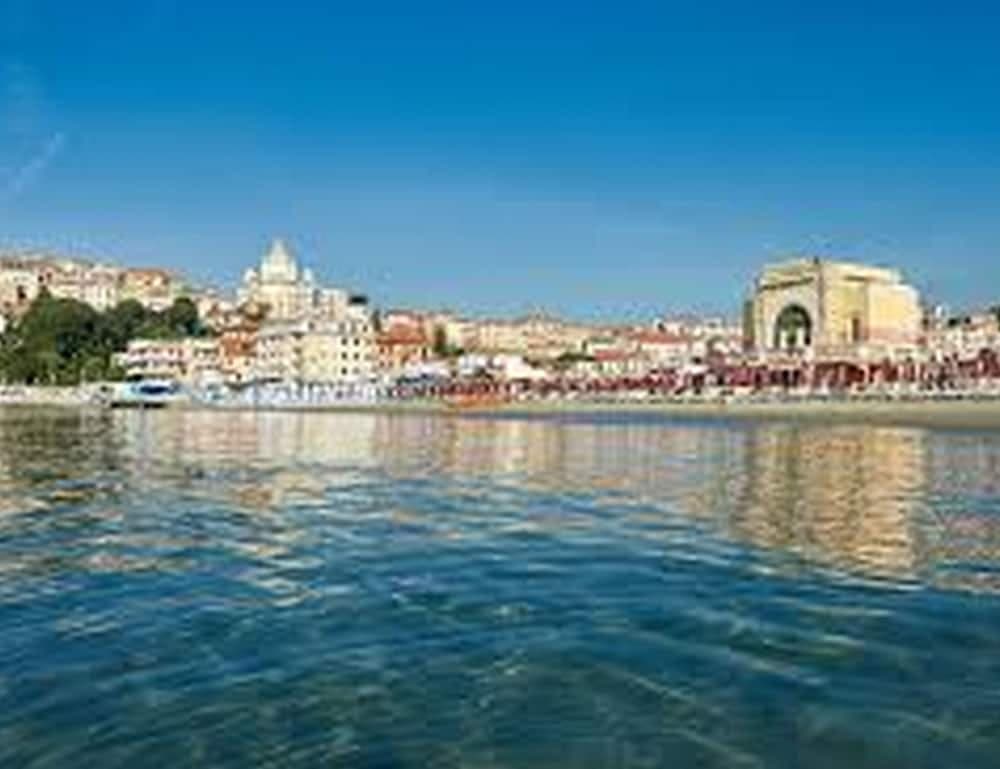 Konaklama yerinden arazi manzarası