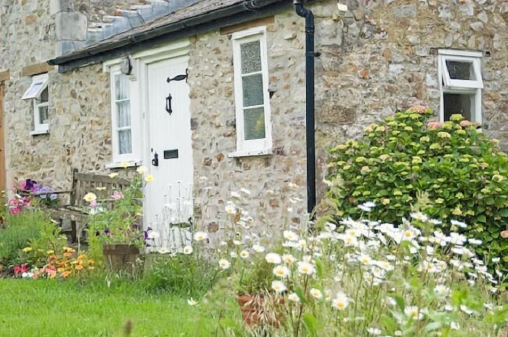 Konaklama yerinin ön cephesi